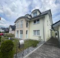 4 ZKBT Garten - 1.500,00 EUR Kaltmiete, ca.  206,00 m² in Lage (PLZ: 32791)