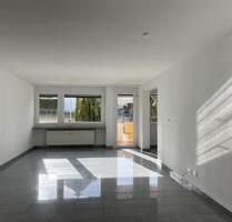 3-Zimmer-Wohnung kernsaniert und lichtdurchflutet in Esslingen - Esslingen am Neckar Brühl