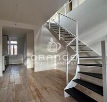 ***Exklusive Maisonette – kernsaniertes Wohnjuwel mit Stil, Licht & 75qm Grundfläche*** - Nürnberg Eberhardshof