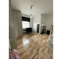 Geschmackvolle 3-Raum-Wohnung in Stuttgart mit 90qm