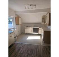 4 ZKB in Teublitz am Stadtpark - 780,00&nbsp;EUR Kaltmiete, ca.&nbsp; 100,00&nbsp;m&sup2; in Teublitz (PLZ: 93158)