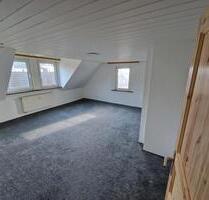 Wohnung zu Vermieten Dachgeschosswohnung in Grenzhausen - Höhr-Grenzhausen
