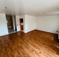 2-Zimmer-Wohnung mit Balkon, Stellplatz und toller Ausstattung - Kirchheim an der Weinstraße