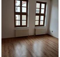 Helle geräumige 2 - Raum Wohnung, zentral und ruhig - Oschersleben (Bode)