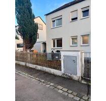 Erdgeschoss Wohnung - 1.450,00 EUR Kaltmiete, in Augsburg (PLZ: 86179) Haunstetten-Siebenbrunn