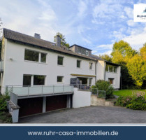 2,5-Zimmer-Wohnung mit Balkon, EBK und Garage in gepflegtem Haus mit großem Garten - Essen Stadtbezirk IV