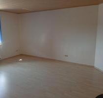 Helle, geräumige Dachgeschosswohnung mit 78 qm in Reichenbach