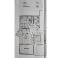 Moderne 2-Zi.-DG-Wohnung mit Balkon, Aufzug & Tiefgarage - Treuchtlingen