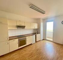 Seniorenfreundlich & komfortabel: Lichtdurchflutete 2-Zimmer-Wohnung mit Aufzug und Loggia - Ludwigshafen am Rhein Parkinsel