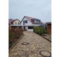 Freistehendes Einfamilienhaus - 2.500,00 EUR Kaltmiete, ca.  180,00 m² in Vaihingen an der Enz (PLZ: 71665)