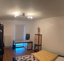 Wohnung Köln Niehl 2 Zimmer 1090€ (Möbel müssen übernommen)