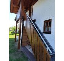 Schöne 2-Zimmer-Dachgeschosswohnung mit Balkon in Heldenstein