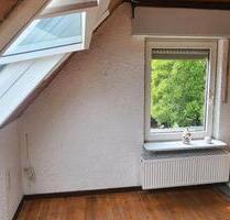 Dachgeschosswohnung - 900,00 EUR Kaltmiete, in Bornheim (PLZ: 53332)