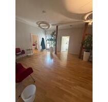 Praxisraum für Kosmetik, Podologie etc. in Baden-Baden zu vermien