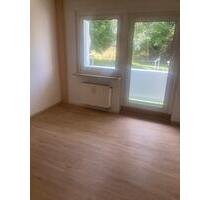 2 Raum Wohnung mit Balkon - 310,00 EUR Kaltmiete, in Neukirchen/Pleiße (PLZ: 08459)