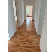 Mietwohnung - 1.300,00 EUR Kaltmiete, ca.  100,00 m² in Friedberg (Hessen) (PLZ: 61169)
