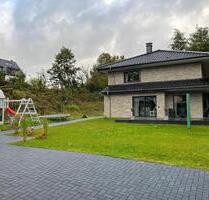 Stadtvilla - 520.000,00&nbsp;EUR Kaufpreis, ca.&nbsp; 158,00&nbsp;m&sup2; in Wipperfürth (PLZ: 51688)