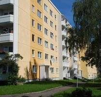 Direkt am Schlossteich gelegene 3-Raum-Wohnung mit Balkon - Chemnitz Altendorf