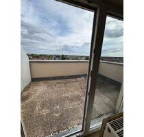 1 ZiApp Penthouse Fernblick - 500,00 EUR Kaltmiete, ca.  31,00 m² in Schwetzingen (PLZ: 68723)