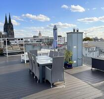 Für 3 Jahre: Exklusive TRAUMWOHNUNG mit atemberaubender DACHTERRASSE, hochwertig möbliert !!! - Köln Innenstadt
