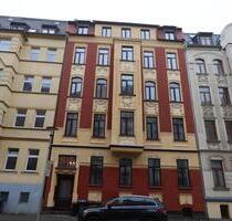 große helle 3 Zimmer Wohnung zentrale Lage im Dachgeschoss - Plauen