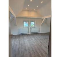 Helle & Zentral gelegene 3-Zimmer Dachgeschosswohnung *ERSTBEZUG* - Heidenheim an der Brenz
