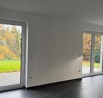 Neubau Doppelhaushälfte mit Garage und Ausblick in die Natur in B - Duisburg Baerl