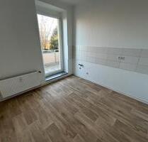 Frisch sanierte 2-Zimmer-Wohnung im Erdgeschoss mit Balkon! - Magdeburg Ottersleben