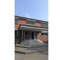 BüroflächeGewerbeflächeBüroräume zu vermieten 120qm mit Küch - Sarstedt