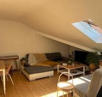 2-Zimmer-DG-Wohnung mit EBK in Hannover– ab 15.06.2025