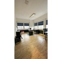 separate ca. 95,20m² Büroetage mit Empfang, Küche und Archivraum - Dortmund Aplerbeck