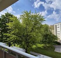 Familien-Wohnung mit Einbauküche!!! - Hohenstein-Ernstthal