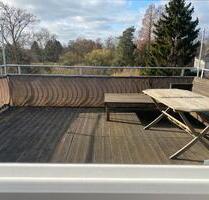 4 Zimmer Dachgeschosswohnung mit großer Terrasse - Krefeld Gellep-Stratum