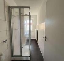 Entspannt leben mit tollen Ausblick – helles Bad mit Dusche - Hainichen