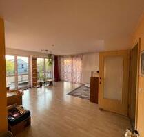 Helle 3ZKB mit Balkon 86 qm - 360.000,00 EUR Kaufpreis, in Mering (PLZ: 86415)