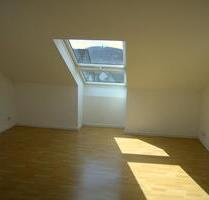 Harkortstr. 14, Herdecke: Schöne helle 2-Zimmer-Dachgeschosswng.