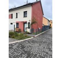 Reihenendhaus unter den Burgen in Weinheim