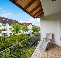 Großzügige, möblierte 4,5-Zimmer Wohnung mit zwei Balkonen in ruhiger Lage von Leonberg