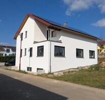 Schöne 2,5-Zimmer-DG-Wohnung im Neubau mit Balkon in Hardthausen - Hardthausen am Kocher