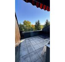 Möblierte 2-Zimmer-Dachgeschosswohnung mit zwei Balkonen - Schönwald im Schwarzwald