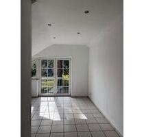 2,5 Zimmer Dachgeschosswohnung in 50126 Bergheim