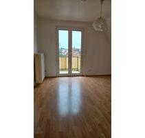 Exklusive, gepflegte 4-Raum-Wohnung mit Balkon - Celle Altencelle