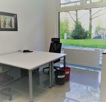 Modernes, helles Komplettbüro: Besprechungsraum, Küche , Empfang - Köln Porz