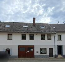 Großes Haus mit viel Potenzial für Mehrgenerationen wohnen. - Rammelsbach