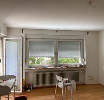2-Zimmer Wohnung mit Balkon - 650,00 EUR Kaltmiete, ca.  60,00 m² in Oberasbach (PLZ: 90522)