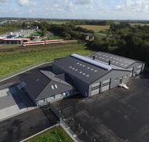 Schöner Büroraum zu vermieten - 300,00 EUR Kaltmiete, ca.  30,00 m² in Niebüll (PLZ: 25899)