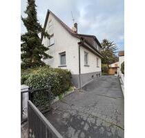 Freistehendes charmantes Einfamilienhaus mit GEWÖLBEKELLER - Marbach am Neckar