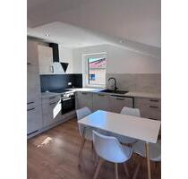 Teilmöblierte 2,5 Zimmer Neubauwohnung mit Süd- und Ostterrasse - Roding