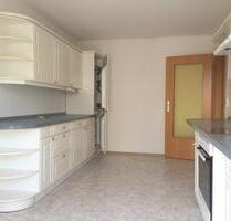 Wer´s geräumiger mag und mit Einbauküche - Chemnitz Bernsdorf