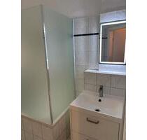 2 Zimmer * 1. OG * EBK + neue Geräte * Erstbezug nach Sanierung * - Berlin Charlottenburg-Wilmersdorf